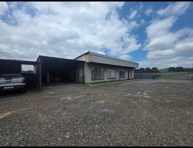 3,300M² WAREHOUSE TO LET IN ALRODE